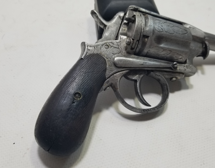 OSMANLI DÖNEMİ ÜZERİ İŞLEMELİ KARADAĞLI SUBAY TABANCASI