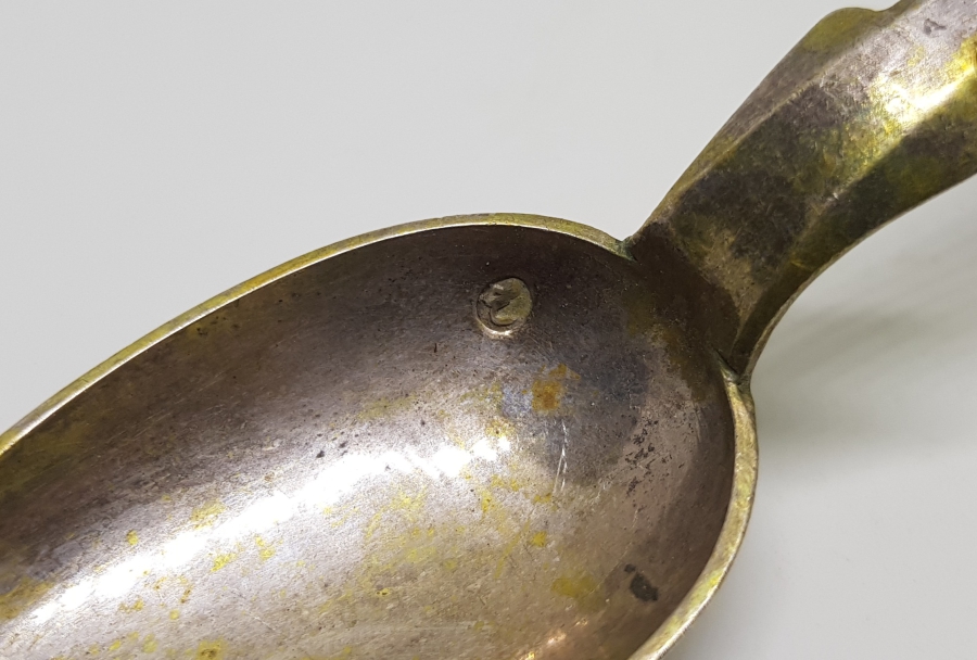 AZNAVUR İŞÇİLİKLİ VE TUĞRALI OSMANLI DÖNEMİ GÜMÜŞ TATLI KAŞIĞI