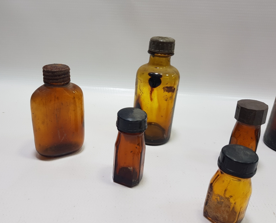 ECZACILIK TARİHİ - ANTİKA CAM İLAÇ ŞİŞESİ LOTU