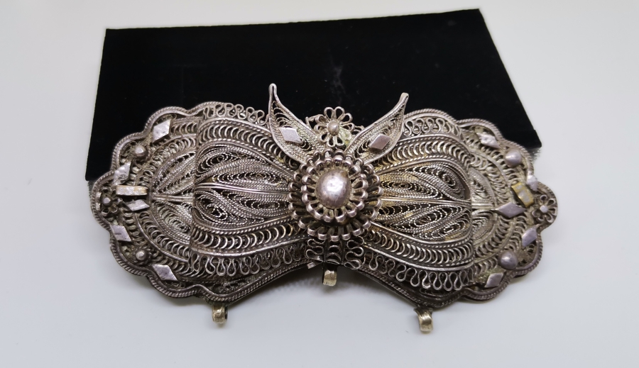 OSMANLI DÖNEMİ TELKARİ İŞÇİLİKLİ GÜMÜŞ KEMER TOKASI