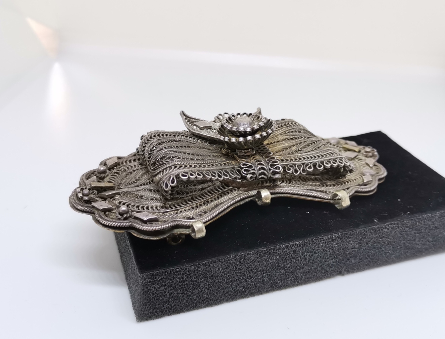 OSMANLI DÖNEMİ TELKARİ İŞÇİLİKLİ GÜMÜŞ KEMER TOKASI