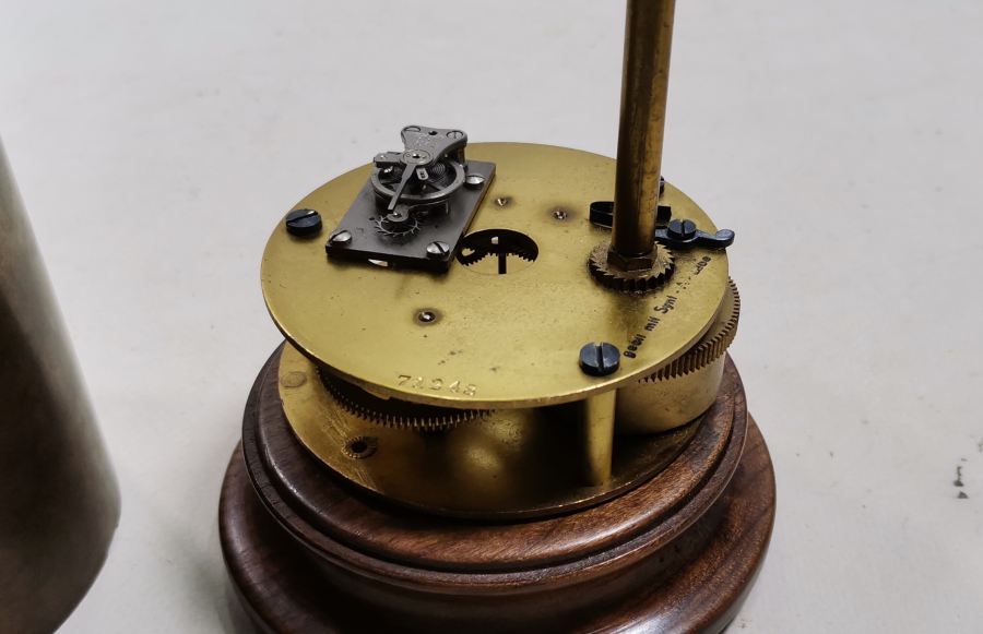 ÜZERİ OSMANLICA YAZILI YEŞİLKÖY TEYYARE MEKTEBİNE AİT HAVA DURUMU KAYIT CİHAZI