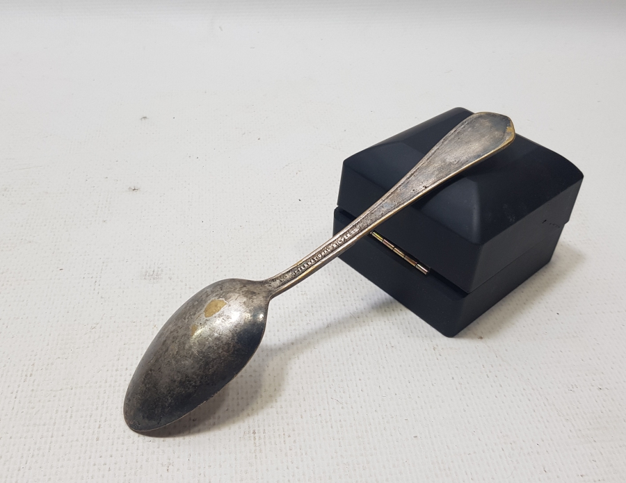 ÜZERİ AY YILDIZLI VE DENİZCİ ÇIPALI OSMANLI DÖNEMİ GÜMÜŞ KAPLAMA KAŞIK