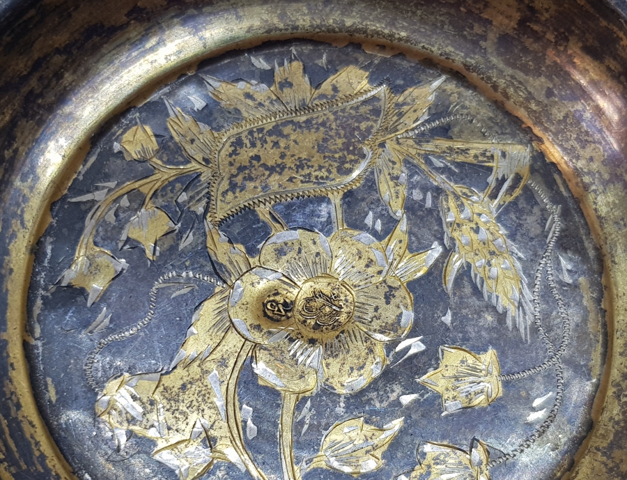 OSMANLI DÖNEMİ KALEM İŞÇİLİKLİ TUĞRALI VE ÇEŞNİLİ GÜMÜŞ İFTARİYELİK - LOKUMLUK