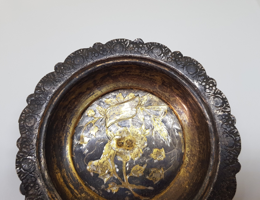 OSMANLI DÖNEMİ KALEM İŞÇİLİKLİ TUĞRALI VE ÇEŞNİLİ GÜMÜŞ İFTARİYELİK - LOKUMLUK