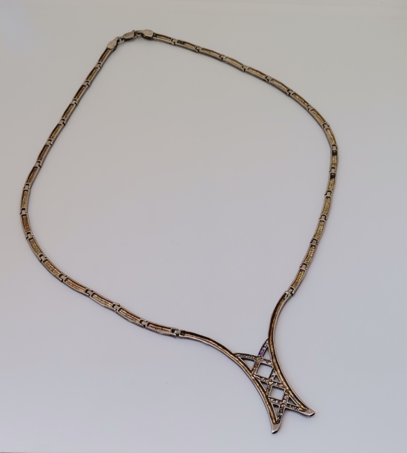 ÜZERİ MARGAZİT TAŞLI GÜMÜŞ GERDANLIK