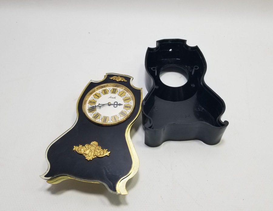 ANTİKA KURMALI MASA SAATİ