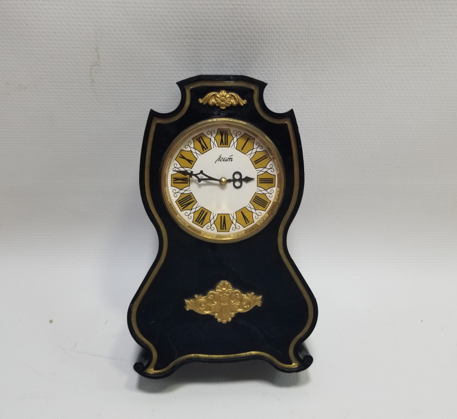 ANTİKA KURMALI MASA SAATİ