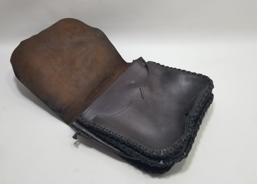 EL YAPIMI ANTİKA DERİ ÇANTA