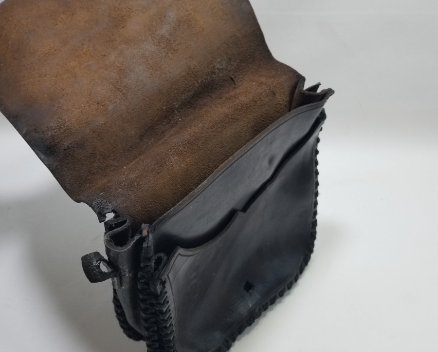 EL YAPIMI ANTİKA DERİ ÇANTA