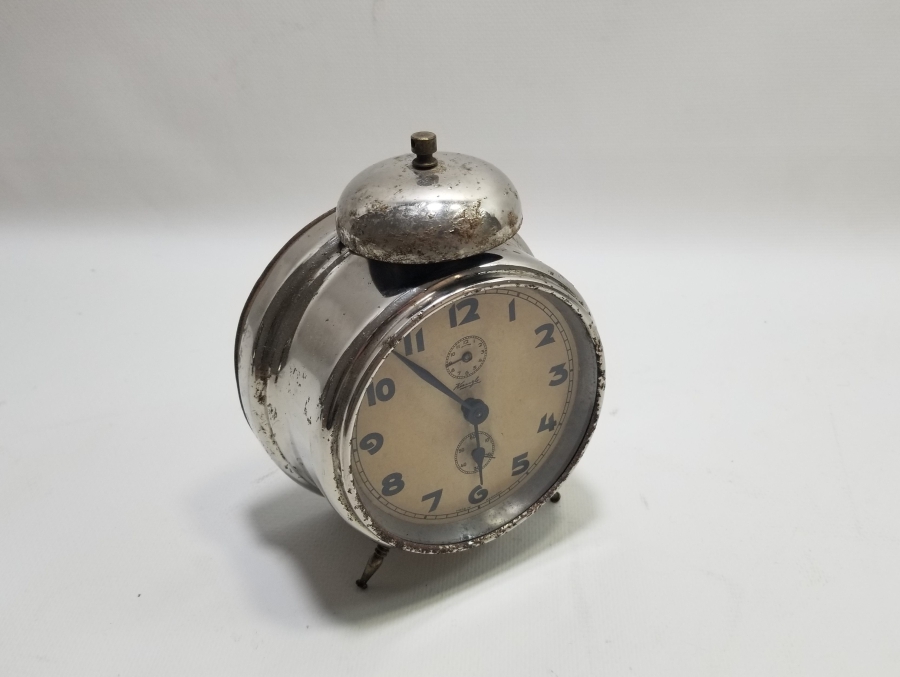 ANTİKA KURMALI MASA SAATİ