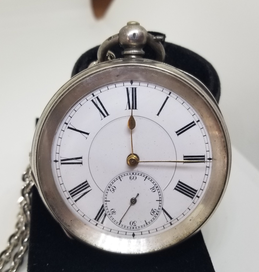 NADİR FORMDA GÜMÜŞ KASA İNGİLİZ YAPIMI KURMALI CEP SAATİ