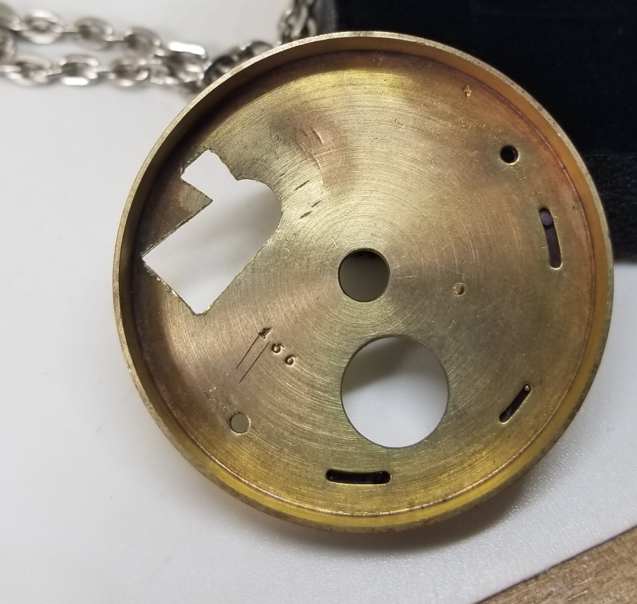 NADİR FORMDA GÜMÜŞ KASA İNGİLİZ YAPIMI KURMALI CEP SAATİ