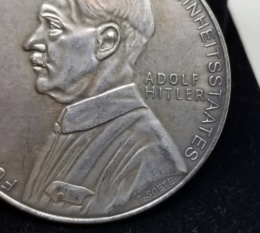 ADOLF HİTLER GÖRSELLİ HATIRA MADALYON