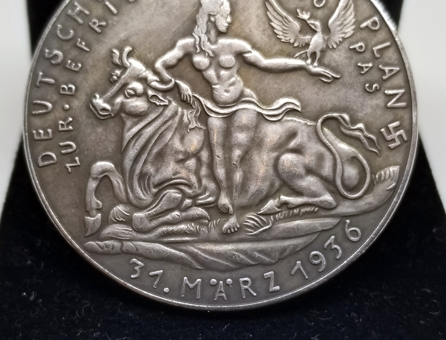 ADOLF HİTLER GÖRSELLİ HATIRA MADALYON