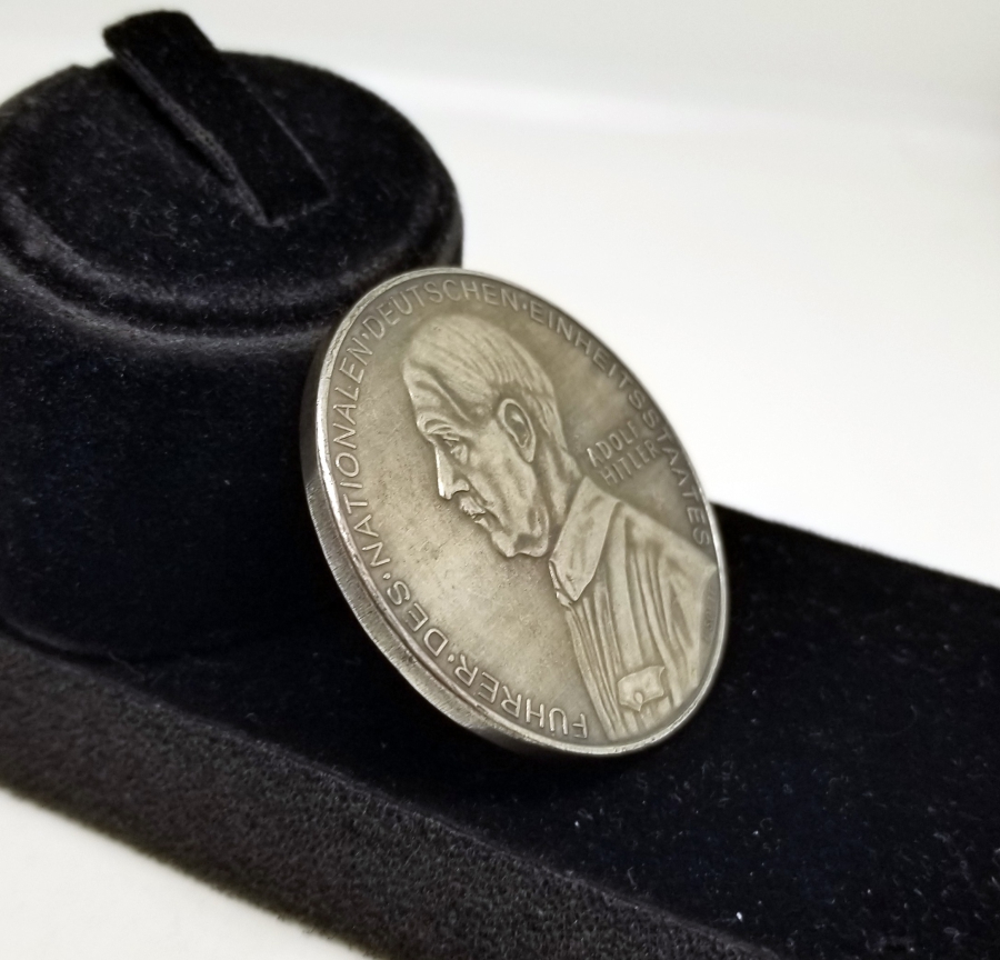 ADOLF HİTLER GÖRSELLİ HATIRA MADALYON