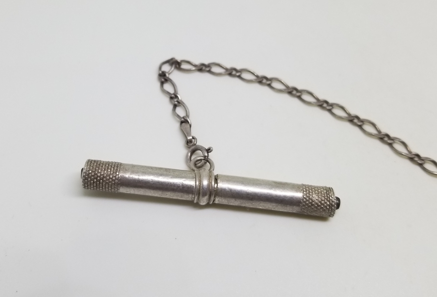 KÖSTEK SALLAMASI UCUNA TAKILAN NADİR ANTİKA GÜMÜŞ KALEM