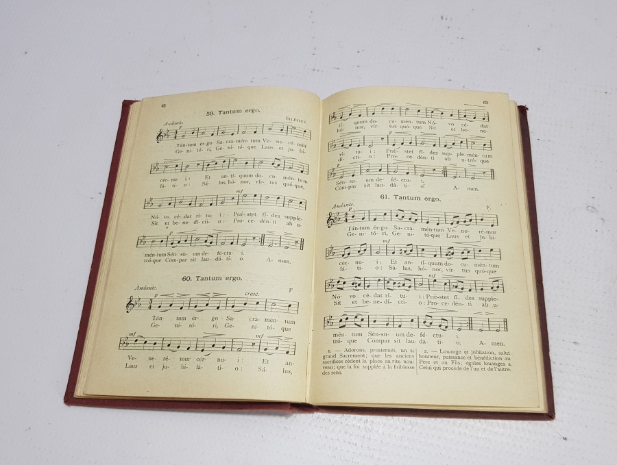 1922 TARİHLİ DİNİ İÇERİKLİ FRANSIZCA MÜZİK DEFTERİ