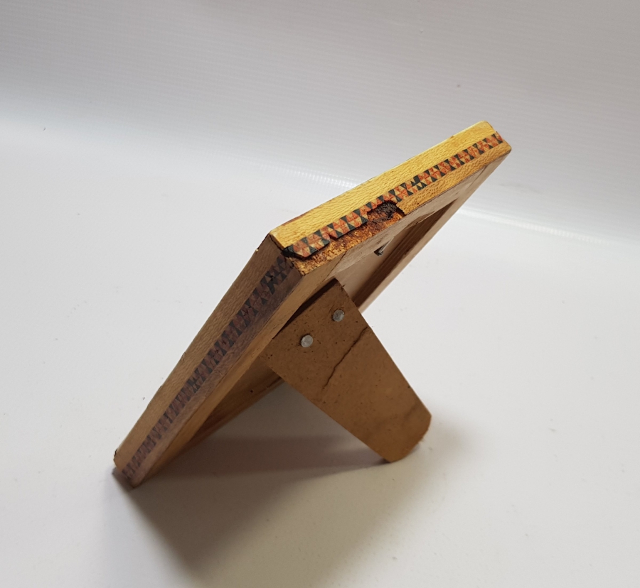 MARKUTERİ İŞÇİLİKLİ ANTİKA FOTOĞRAF ÇERÇEVESİ