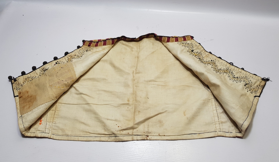 ÜZERİ İPEK İBRİŞİM İŞLEMELİ OSMANLI DÖNEMİ ÇOCUK YELEĞİ