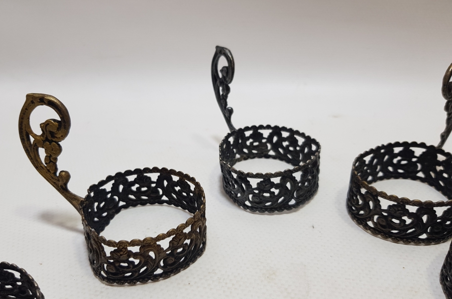 GÜMÜŞ KAPLAMA 6 ADET ANTİKA KABARTMA İŞÇİLİKLİ BARDAK ISTAKASI