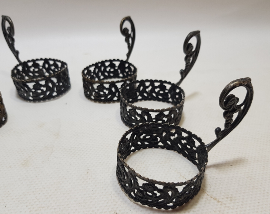 GÜMÜŞ KAPLAMA 6 ADET ANTİKA KABARTMA İŞÇİLİKLİ BARDAK ISTAKASI