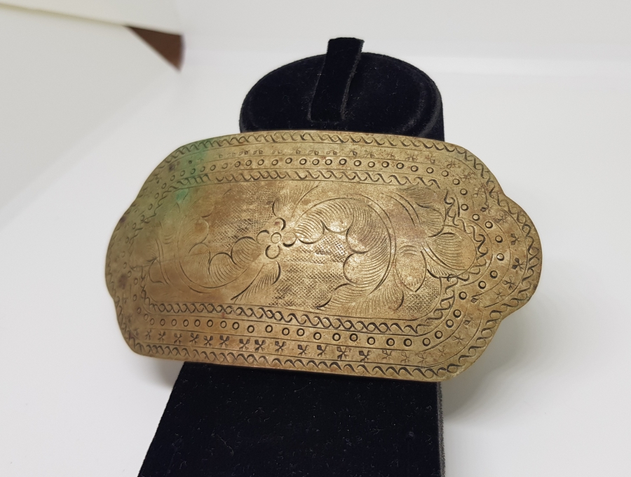 OSMANLI DÖNEMİ KALEM VE KABARTMA İŞÇİLİKLİ ÇERKES GELİN KEMER TOKASI