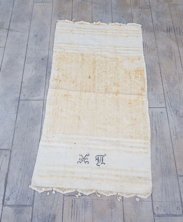 GÜMÜŞ TELKIRMA İŞÇİLİKLİ VE İNSİYALLİ OSMANLI DÖNEMİ RUM İŞİ YAĞLIK