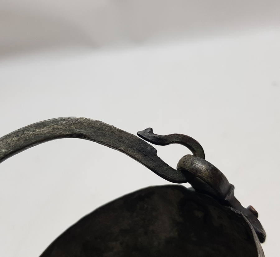 OSMANLI DÖNEMİ NADİR FORMDA YILAN BAŞI TUTMAÇLI TOMBAK SAKIZLIK