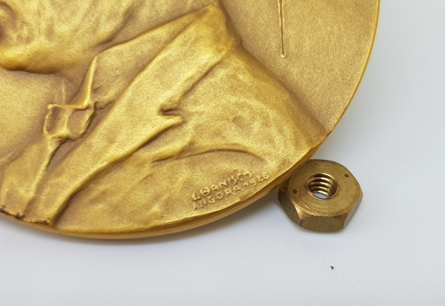 OSMANLICA GAZİ MUSTAFA KEMAL İMZALI BÜYÜK BOY ATATÜRK MADALYON