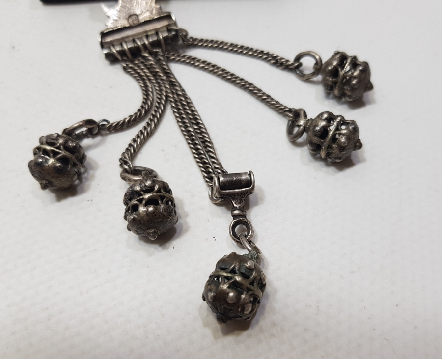 OSMANLI DÖNEMİ TUĞRALI NADİR BOYDA PRİOR CEP SAATLERİ İÇİN ÖZEL YAPILMIŞ GÜMÜŞ KÖSTEK SALLAMASI