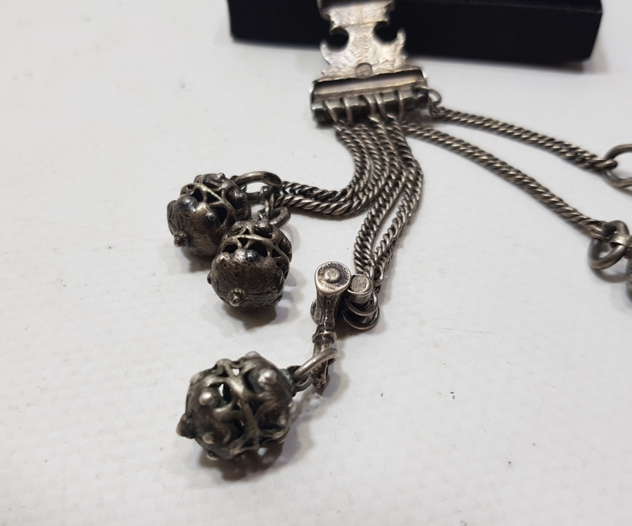 OSMANLI DÖNEMİ TUĞRALI NADİR BOYDA PRİOR CEP SAATLERİ İÇİN ÖZEL YAPILMIŞ GÜMÜŞ KÖSTEK SALLAMASI