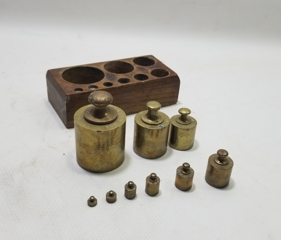 ORİJİNAL AHŞAP KUTUSUNDA ANTİKA DİRHEM LOTU