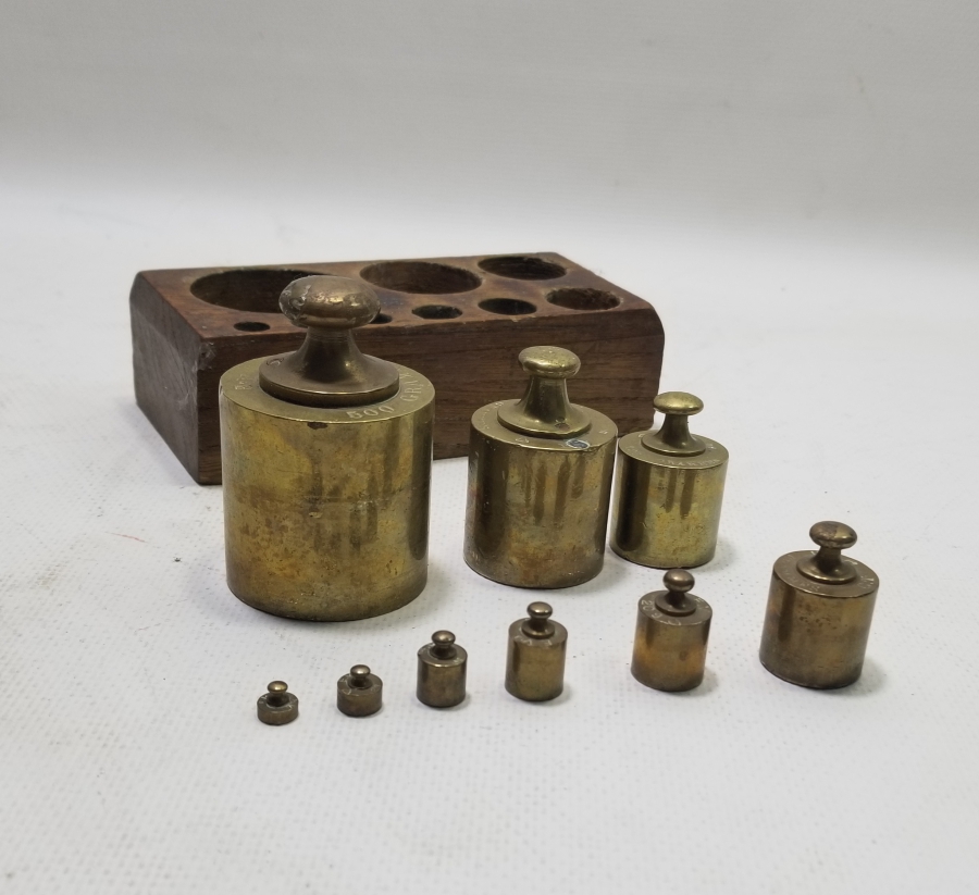 ORİJİNAL AHŞAP KUTUSUNDA ANTİKA DİRHEM LOTU