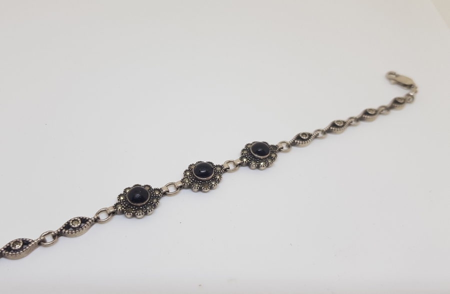 AKİK VE MARGAZİT TAŞLI GÜMÜŞ BİLEKLİK