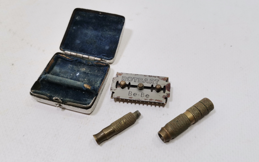 ORİJİNAL KUTUSUNDA ANTİKA SEYAHAT TRAŞ TAKIMI