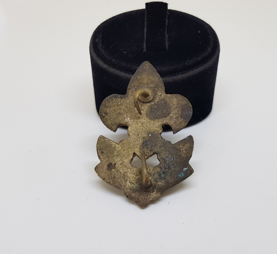 ANTİKA NADİR İZCİ ŞAPKA KOKARTI