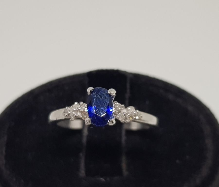 SAFİR VE PIRLANTA TAŞLI ÖZEL YAPIM YÜZÜK