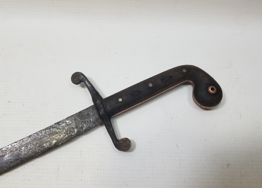 OSMANLI DÖNEMİ PRİMİTİF FORMDA AKINCI KILICI