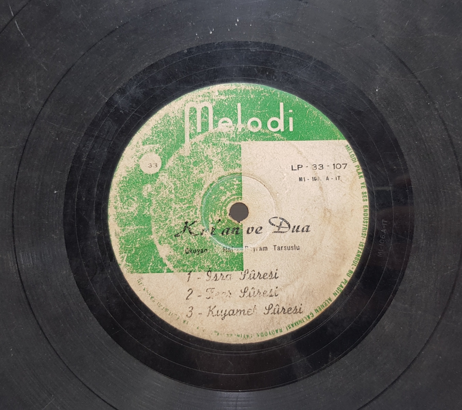 İÇİNDE SURE VE MEVLİDLER BULUNAN ANTİKA TAŞ PLAK