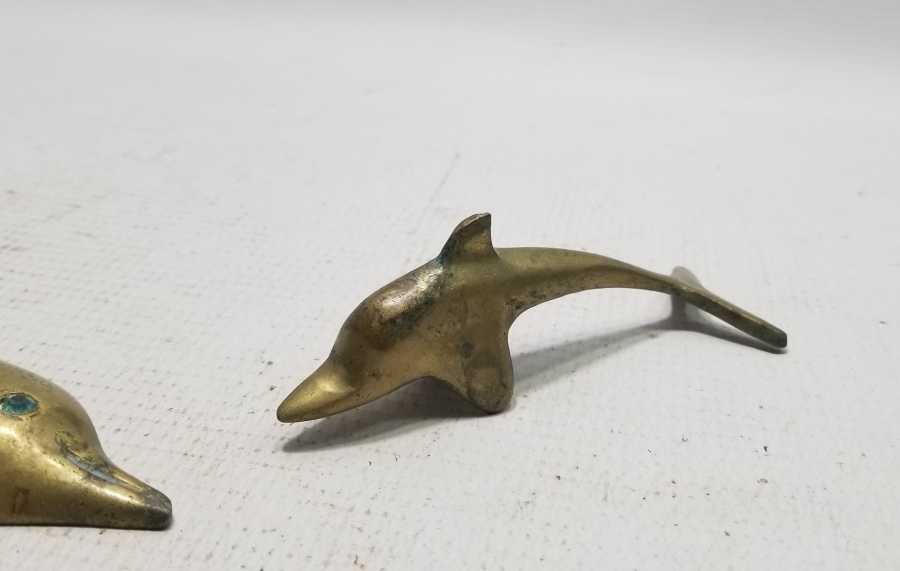 İKİ ADET ANTİKA PİRİNÇ DEKORATİF YUNUS FİGÜRÜ