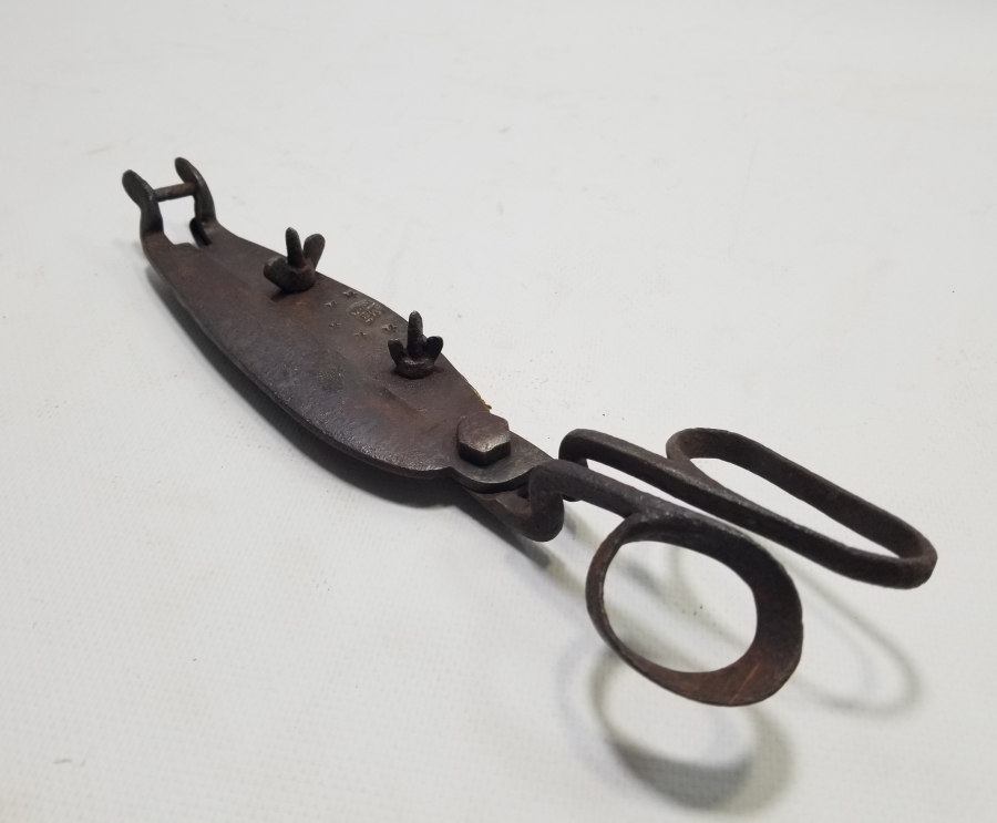 ÜZERİ USTA DAMGALI OSMANLI DÖNEMİ HEREKE YAPIMI HALI MAKASI