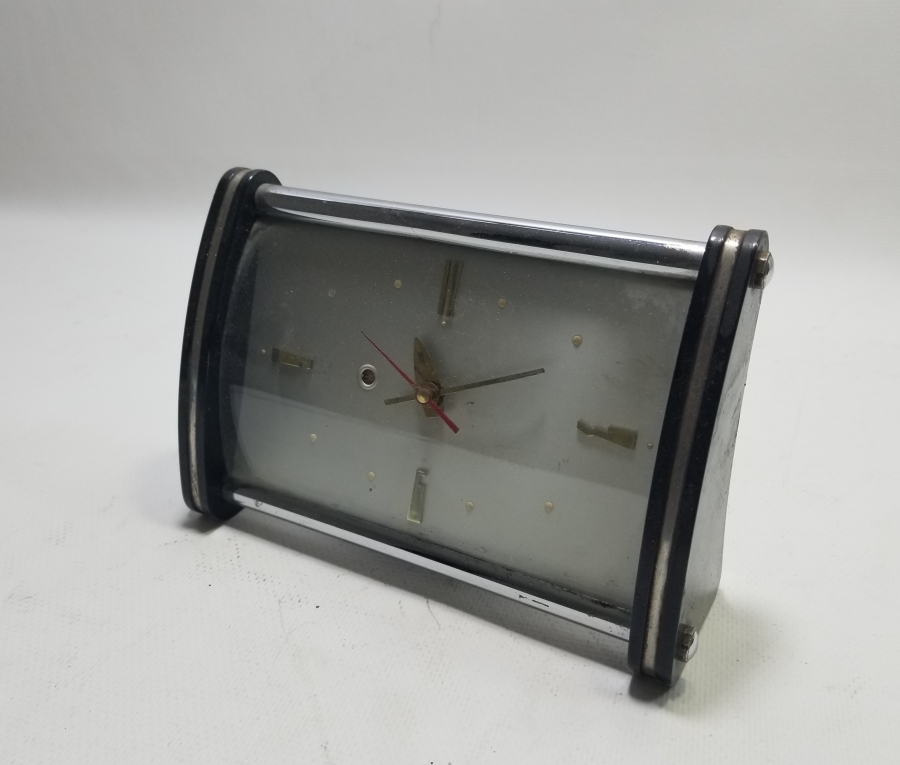 ANTİKA KURMALI MASA SAATİ