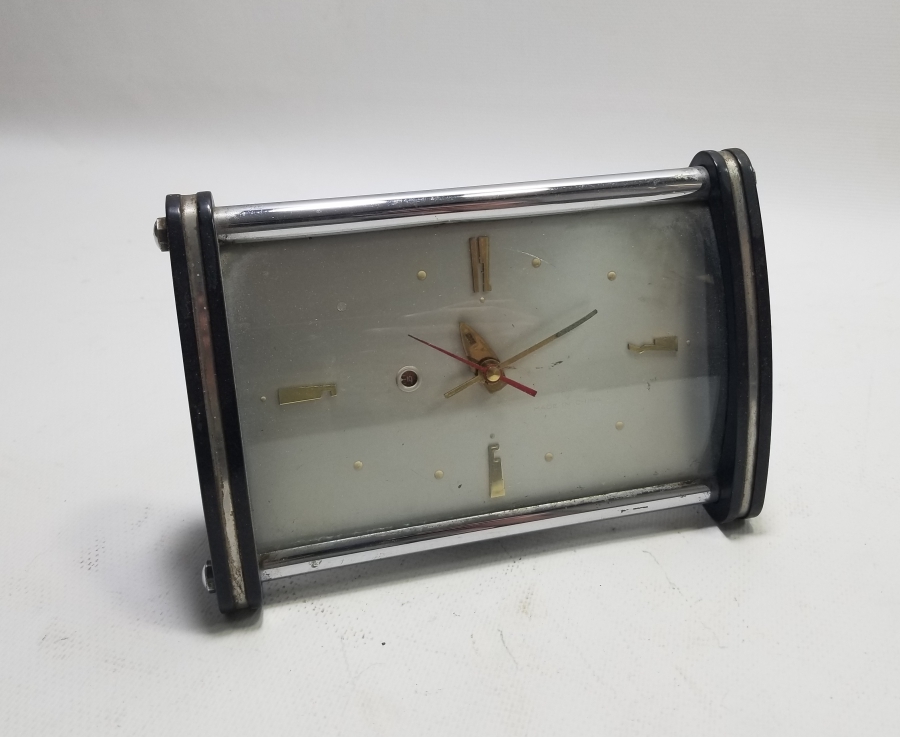 ANTİKA KURMALI MASA SAATİ