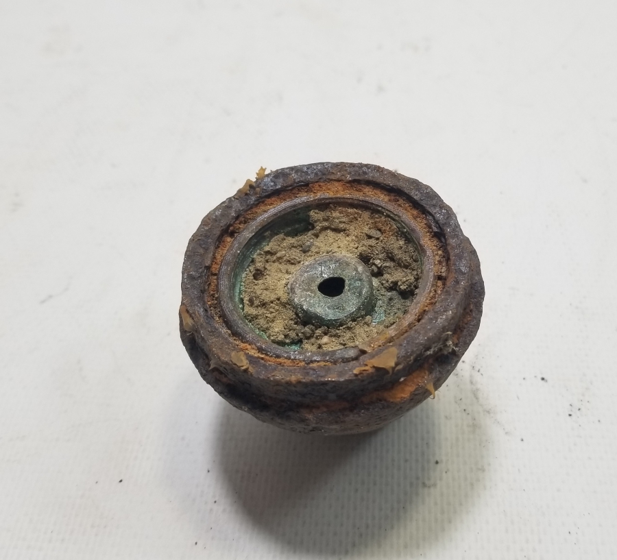 ÜZERİ OSMANLICA YAZILI OSMANLI DÖNEMİ TOP MERMİSİ BAŞLIĞI