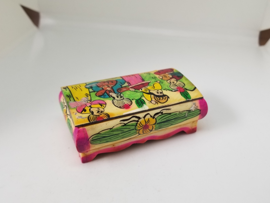 KEMİK ÜZERİ EL BOYAMA İŞÇİLİKLİ ÖZEL YAPIM KAPAKLI KUTU