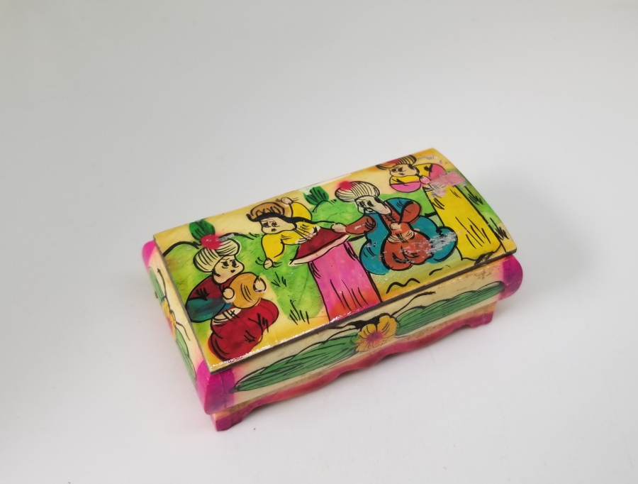 KEMİK ÜZERİ EL BOYAMA İŞÇİLİKLİ ÖZEL YAPIM KAPAKLI KUTU