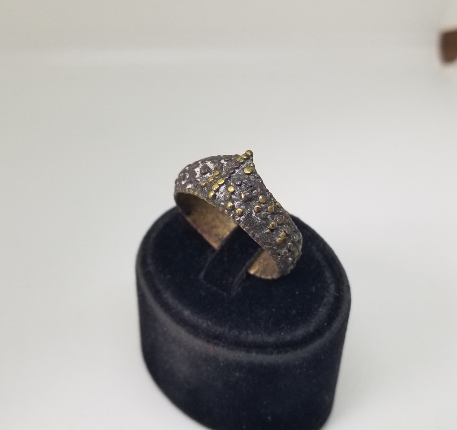 KABARTMA İŞÇİLİKLİ OSMANLI DÖNEMİ BRONZ ZİHGİR - OKÇU YÜZÜĞÜ