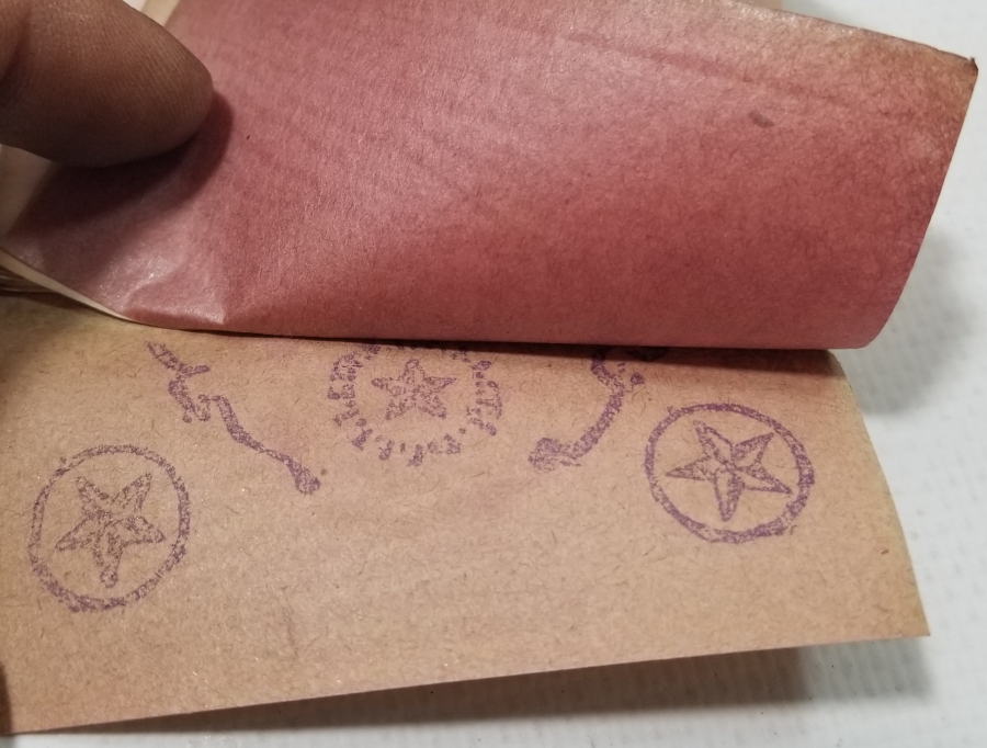 ÜZERİ ALTIN VARAKLI VE OSMANLI DEVLET ARMALI SİGARA KAĞIDI