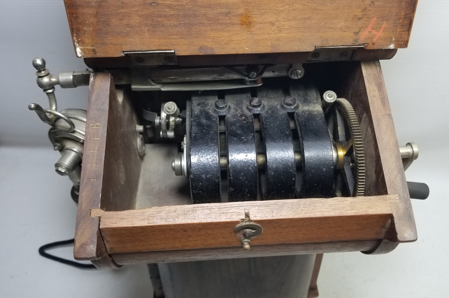 OSMANLI DÖNEMİ NADİR TİPTE BÜYÜK BOY GEMİ TELEFONU